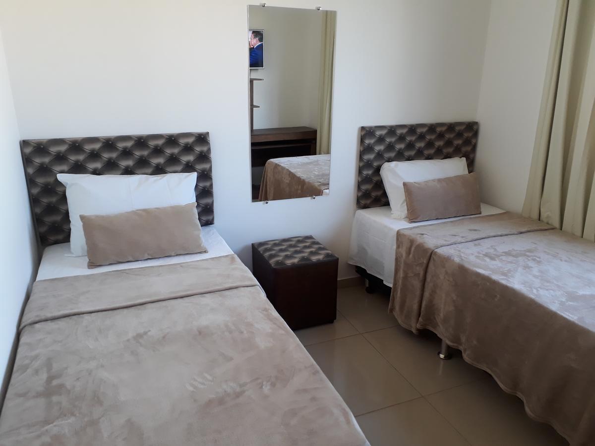 Hotel Lincohn Montes Claros Esterno foto